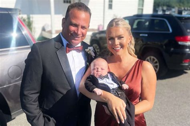 Isabelle Bridges Age, Wiki and Husband Instagram: Is She Married?