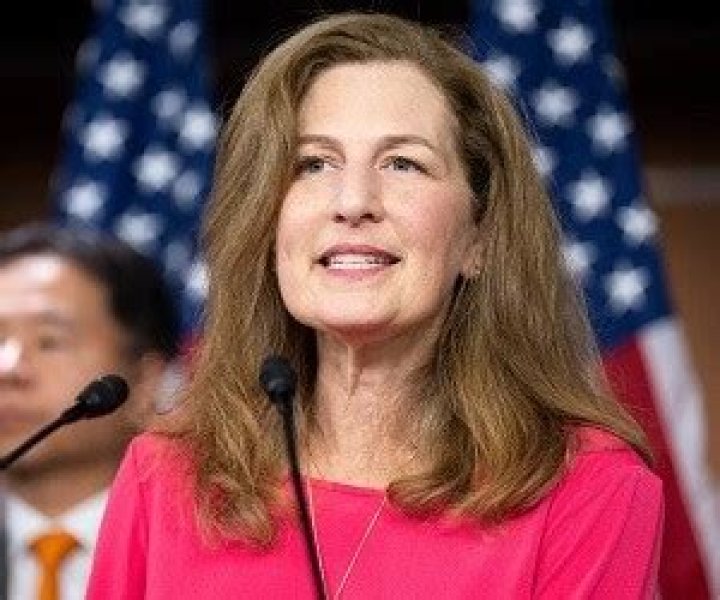 
Kim Schrier Height, Weight, Net Worth, Age, Birthday, Wikipedia, Who, Instagram, Biography 